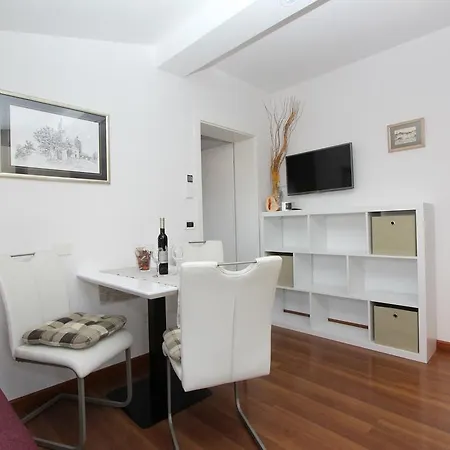 Tanja Apartman
